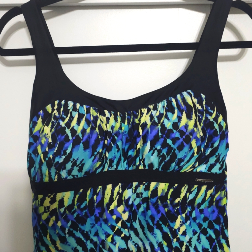 ZeroXposur Black and Aqua Swim Tankini
